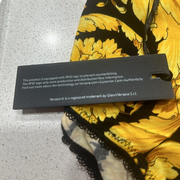 Versace Barocco Brief BNWT size 5 /XL - Picture 7 of 10